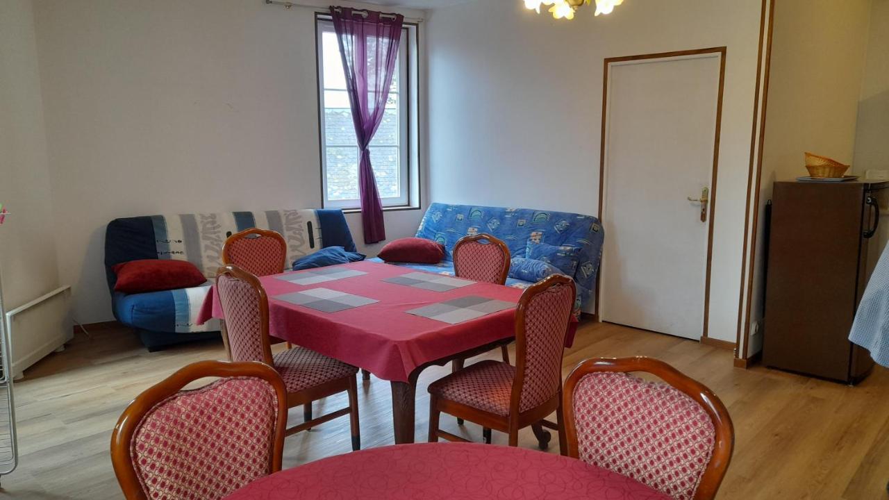 La Bonne Famille Hotel Jumièges Buitenkant foto